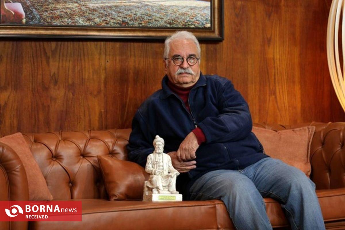 هادی مرزبان «نوبت دیوانگی» را بهار آینده به تالار وحدت می‌آورد