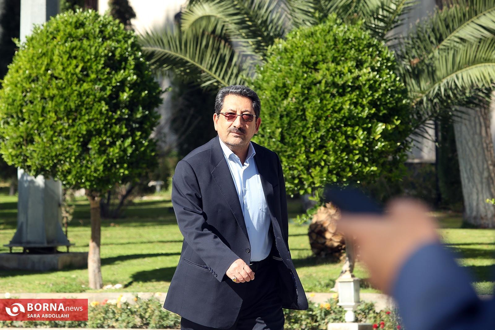 وزرا در روز پر هیاهوی حیاط دولت چه گفتند؟ وزرا در روز پر هیاهوی حیاط دولت چه گفتند؟