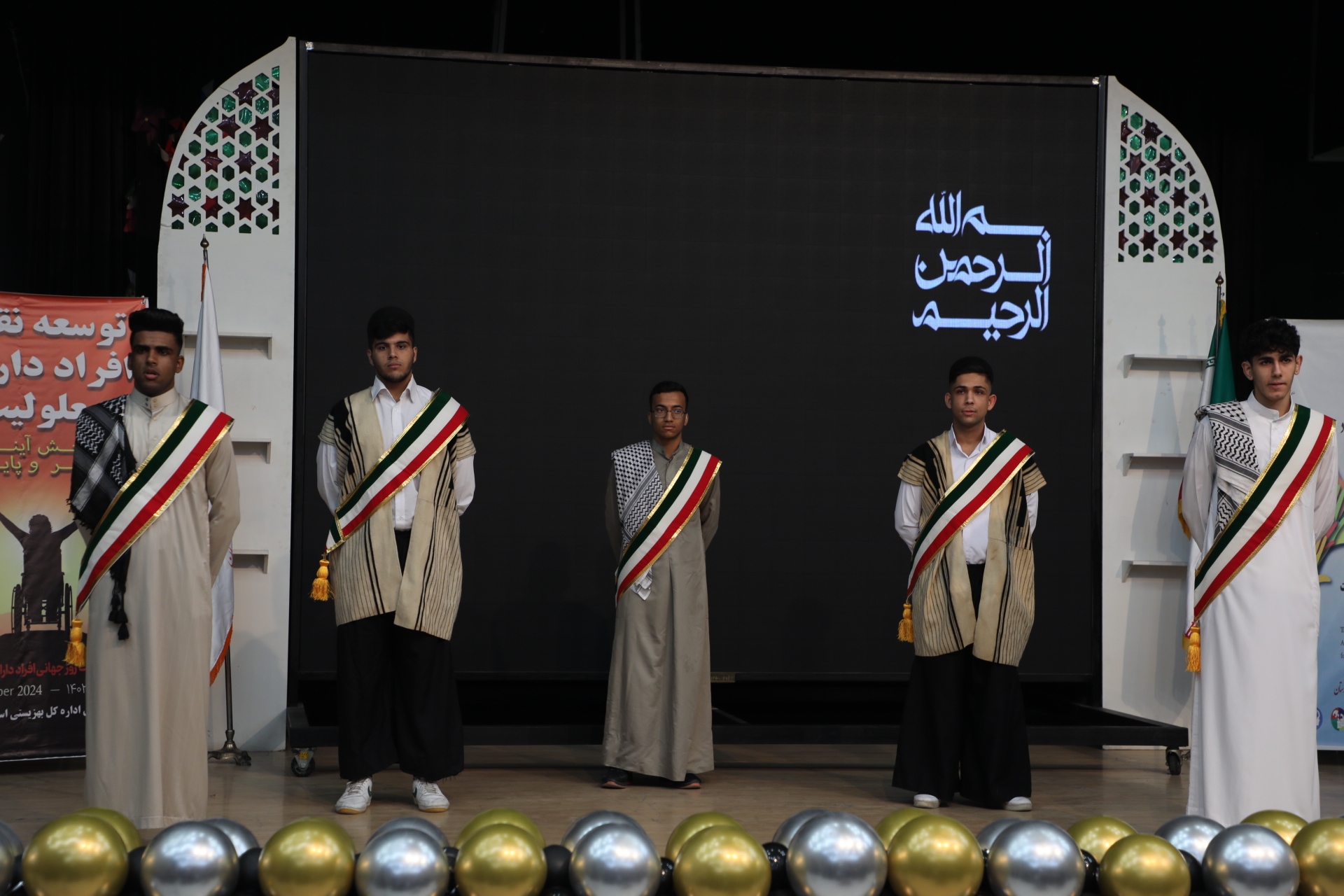 استاندار خوزستان: تغییر نگاه جامعه به معلولان کلید شکوفایی توانمندی‌های آنان است