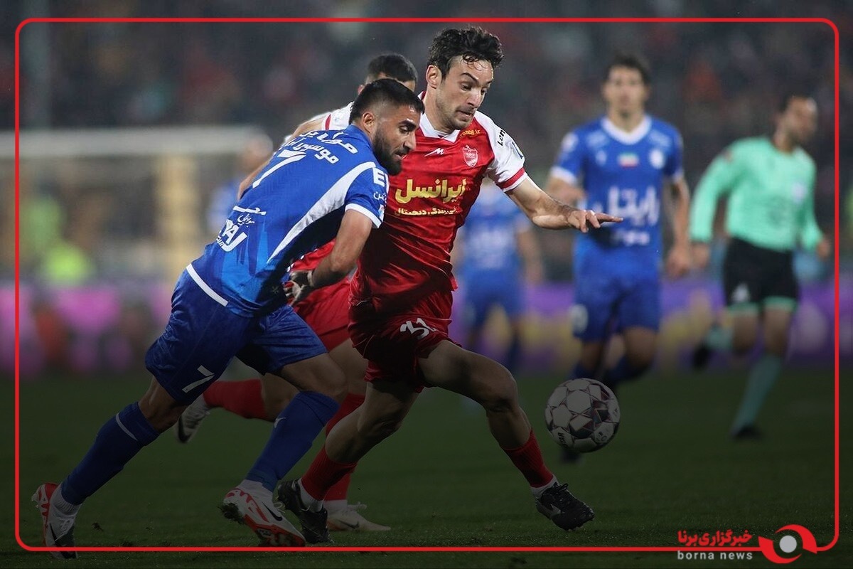 سرنگونی وحید امیری در محوطه جریمه که پس از بازبینی طولانی‌‎ مدت و 9 دقیقه‌ای داور دستور به ادامه مسابقه داد