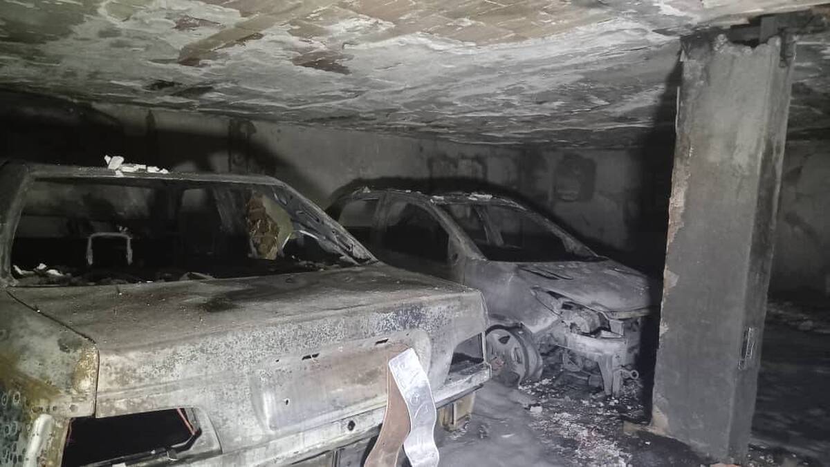 آتش سوزی ساختمان مسکونی در میدان امام حسین (ع) / ۱۹ نفر توسط آتش نشانان نجات یافتند