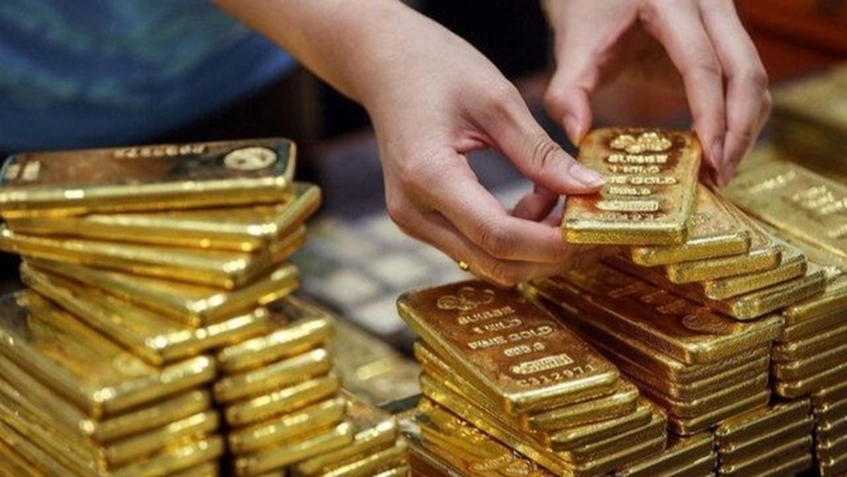 ۱۰۰ هزار کیلوگرم طلا وارد ایران شد