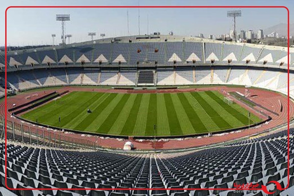 جو ورزشگاه آزادی در فاصله ۳۰ دقیقه تا آغاز بازی استقلال - فولاد