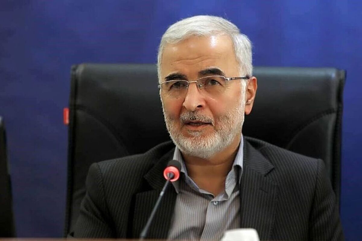 مومنی: ارتش به عنوان پشتوانه‌ای استوار برای صلح و امنیت در منطقه شناخته می‌شود