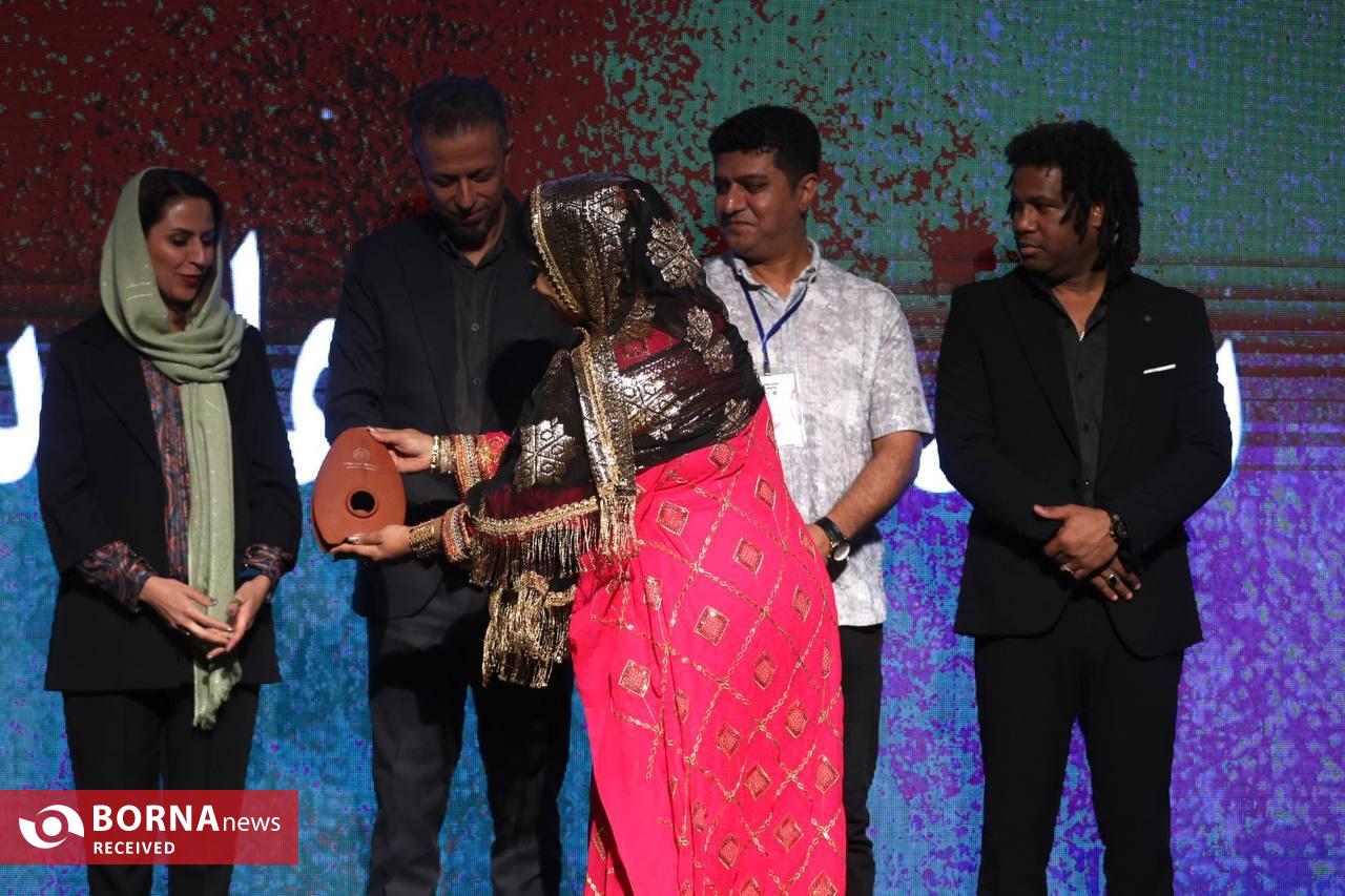 برگزیدگان دومین جشنواره عودنوازی قشم معرفی شدند/ شبی در ستایش اسطوره عودنوازی بزرگترین جزیره خلیج فارس برگزیدگان دومین جشنواره عودنوازی قشم معرفی شدند/ شبی در ستایش اسطوره عودنوازی بزرگترین جزیره خلیج فارس