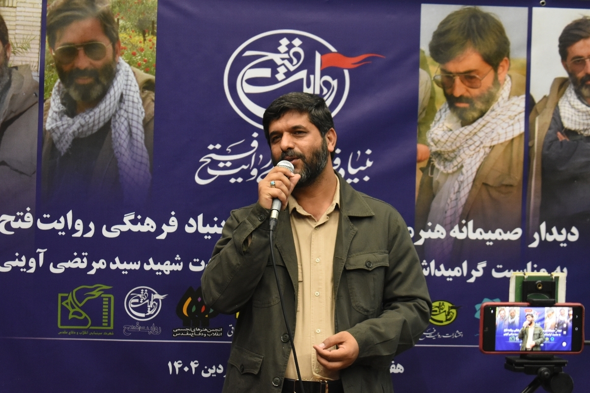 از ساخت پنج فیلم سینمایی تا شناسایی بازیگران با استعداد در تئاتر انقلاب