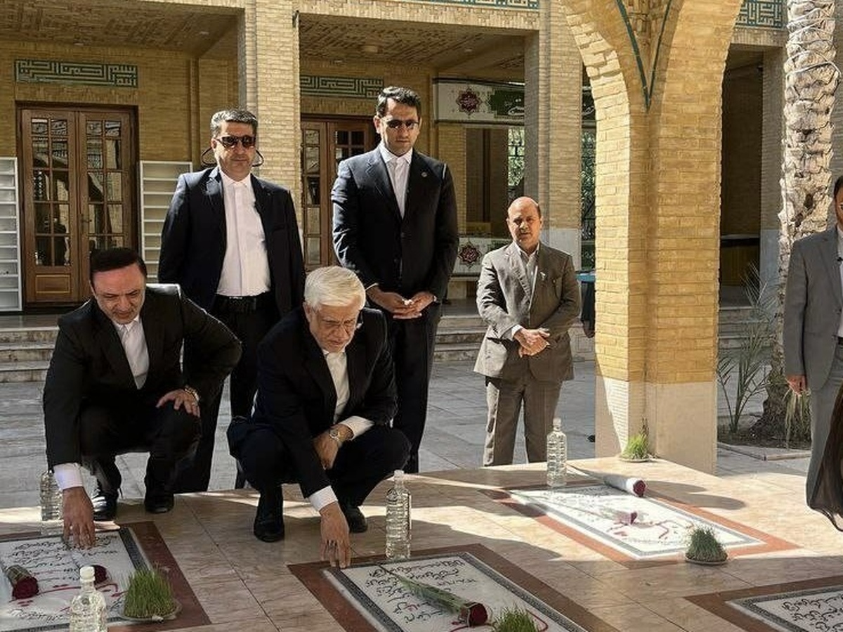 ادای احترام عارف به شهدای گمنام و شهید سلامت در جزیره کیش