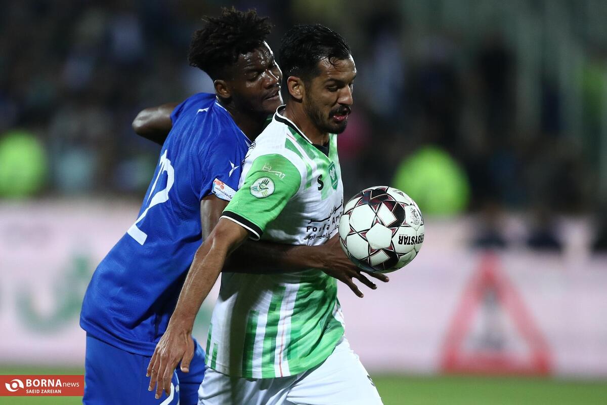 دیدار تیم های فوتبال استقلال - خیبر خرم آباد