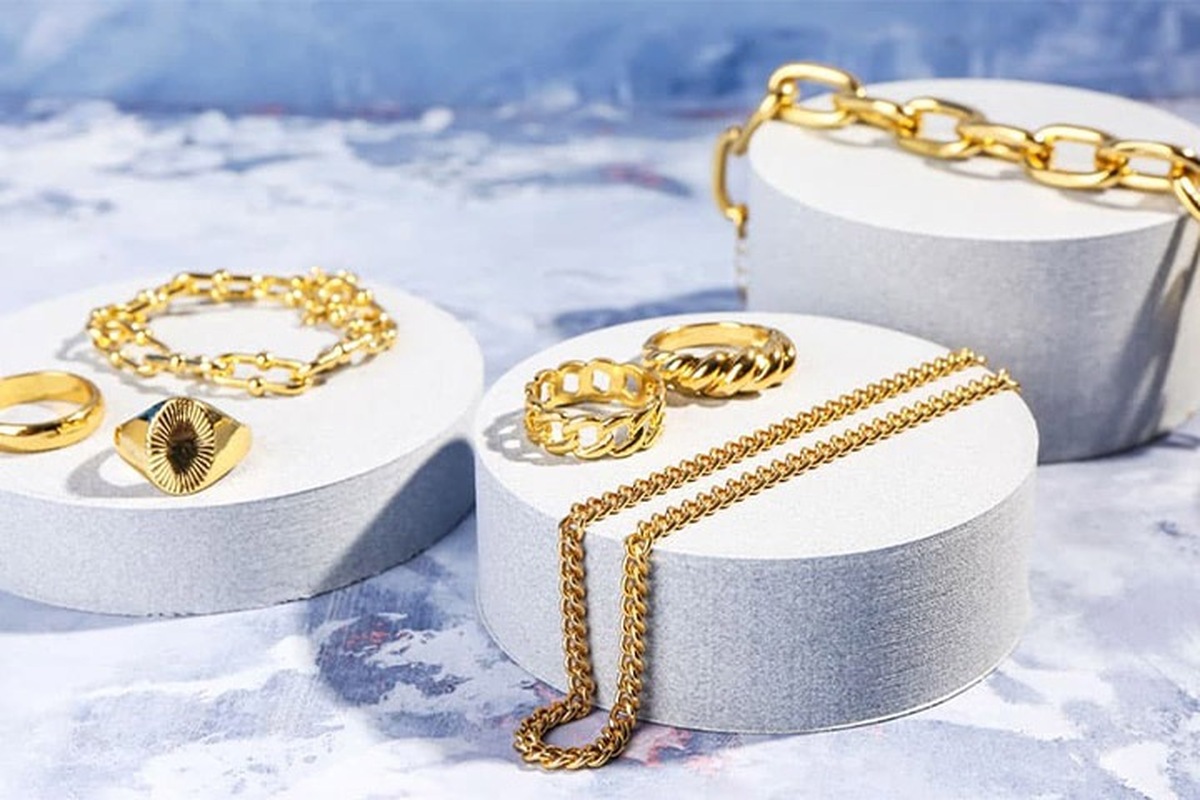 طلای 18 عیار انتخاب اقتصادی یا تنها مد روز؟ بررسی واقعیت‌ها