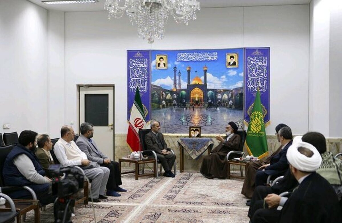 رئیس سازمان صداوسیما با تولیت آستان حضرت معصومه(س) دیدار کرد