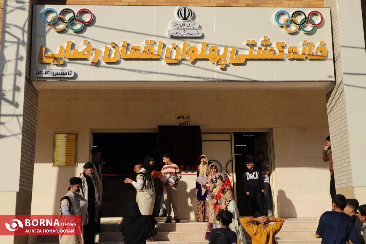 وزیر ورزش: ایذه نقش تاریخی در پرورش افتخارات ملی کشتی دارد / سرمایهگذاریهای ورزشی در ایذه تداوم مییابد وزیر ورزش: ایذه نقش تاریخی در پرورش افتخارات ملی کشتی دارد / سرمایهگذاریهای ورزشی در ایذه تداوم مییابد