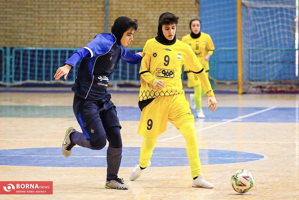 دیدار تیم‌های فوتسال دختران سپاهان - ایران‌زمین