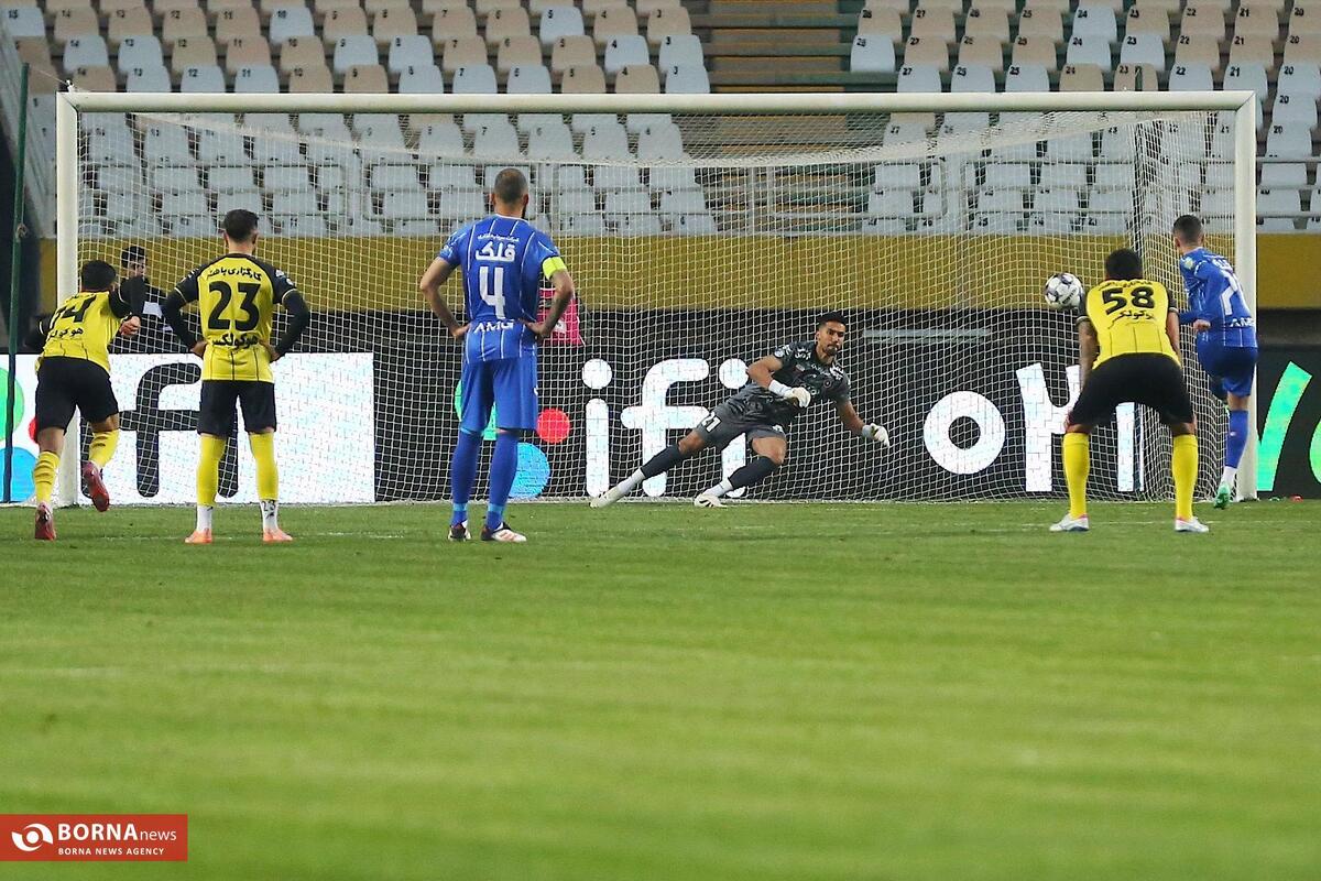 زنگ خطر برای تیام/ آسانی یک‌قدم تا آقای گلی!