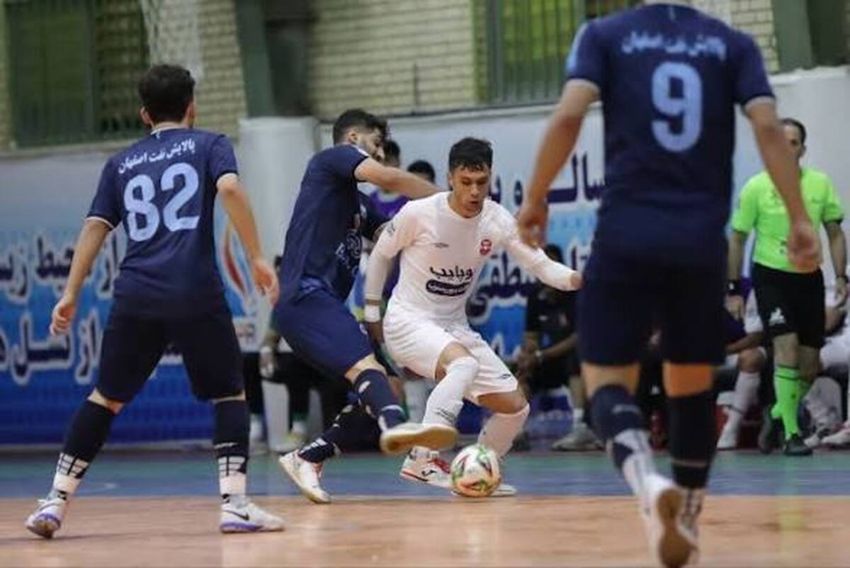 شعله‌های نفتی‌های اصفهان بر سر گیتی‌پسند؛ مس را به صدر رساند