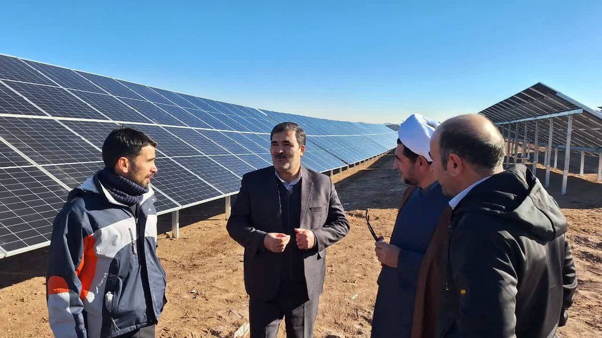 ۱۵۰ مگاوات نیروگاه خورشیدی تا پیک سال آینده در استان قزوین وارد مدار می شود 