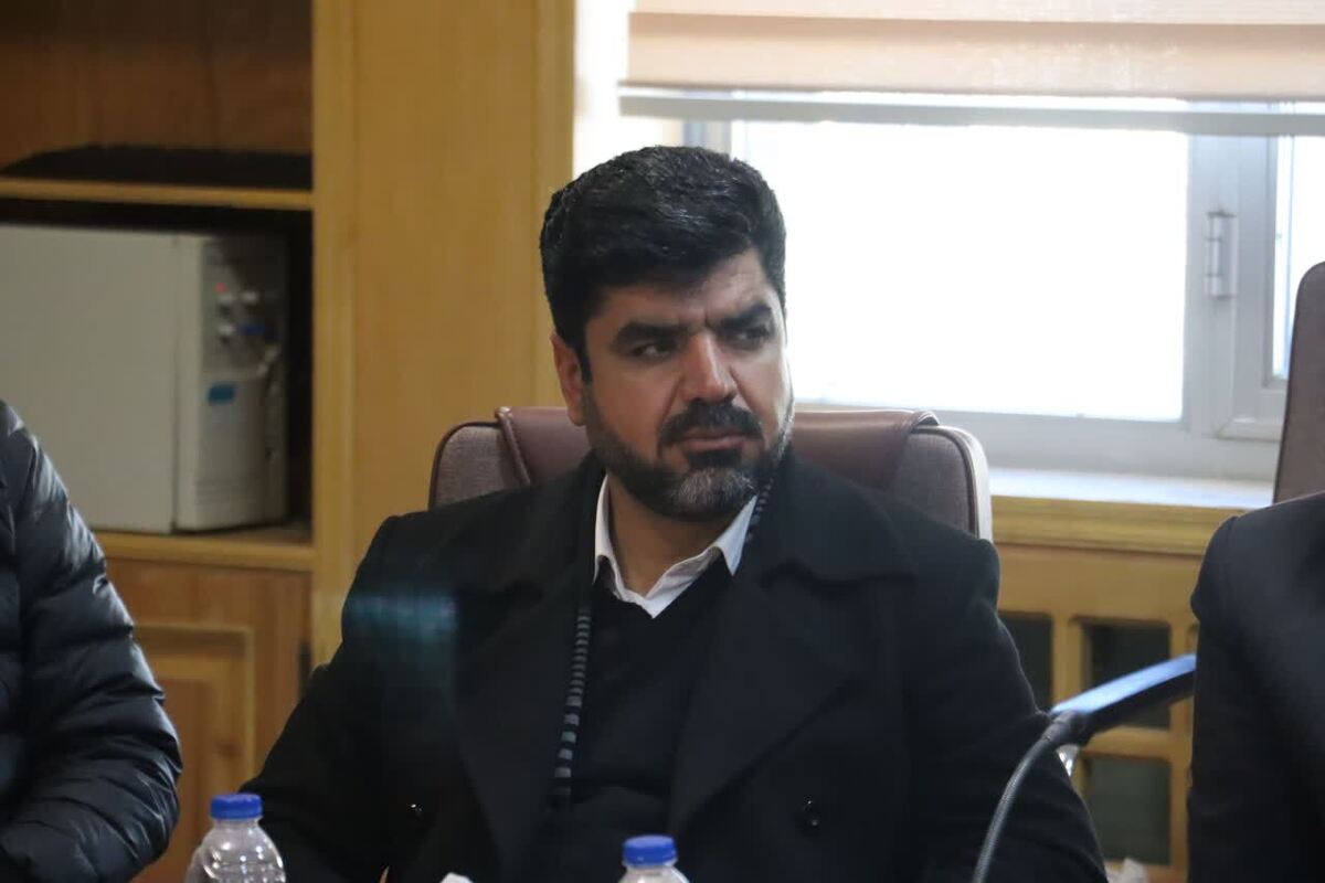 ابزارهای موثر برای نظارت واقعی شوراها بر شهرداری‌ها و دهیاری‌ها وجود ندارد