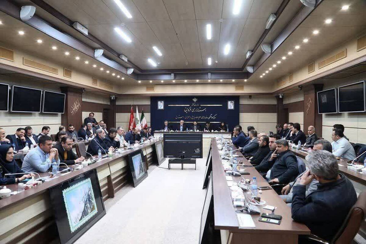 شهرداران استان قزوین خواستار تقویت نقش بانک شهر در توسعه پروژه‌های شهری شدند 