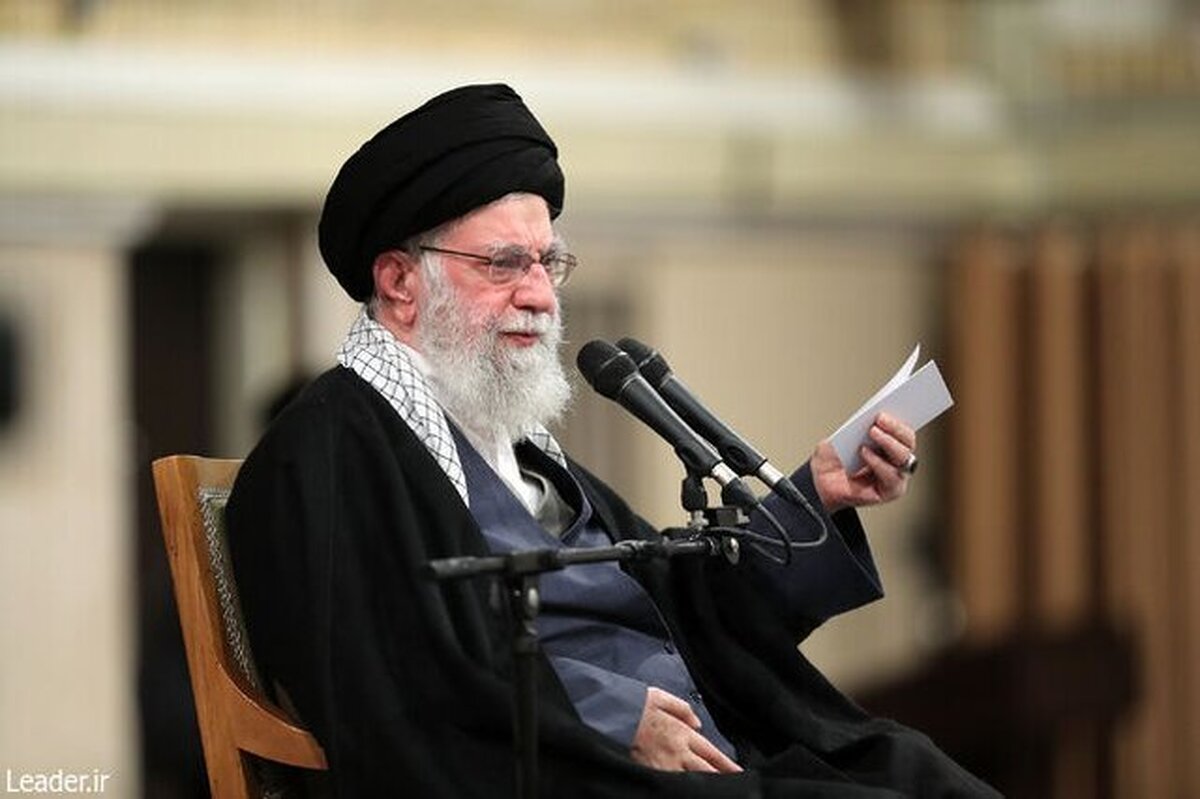 رهبر انقلاب: وحدت خود را حفظ کنید، ملت متحد بر هر دشمنی فائق می‌آید