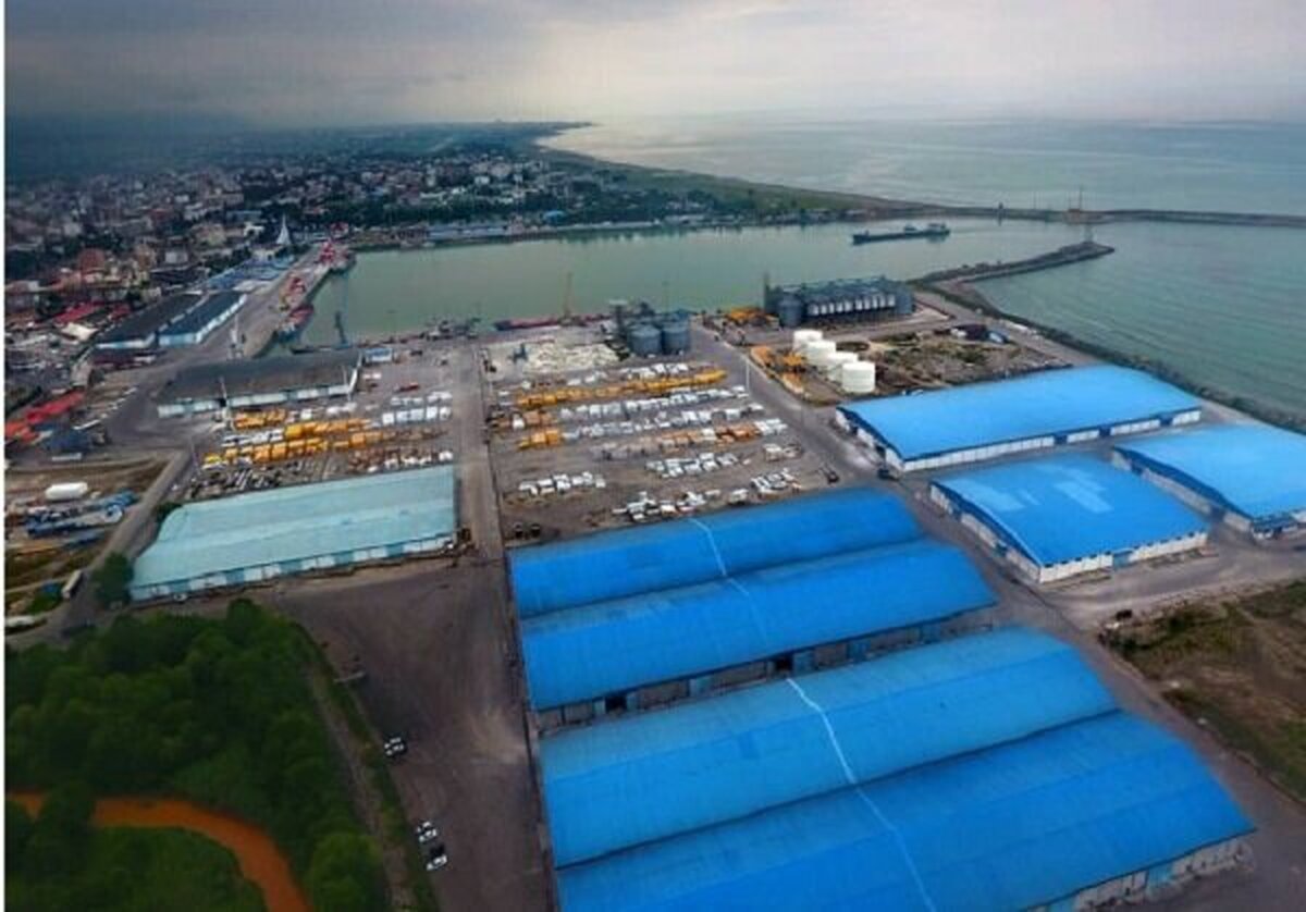 دریای خزر  روز به روز کوچک تر می‌شود؛ از تورهای خالی تا بنادر کم عمق