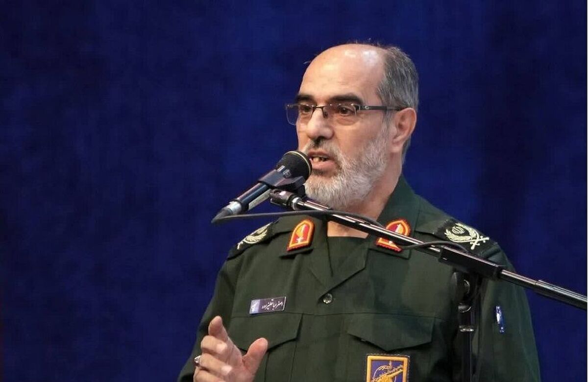 فرمانده سپاه عاشورا: تک نرخی شدن ارز اقدام دولت برای حذف رانت و فساد است