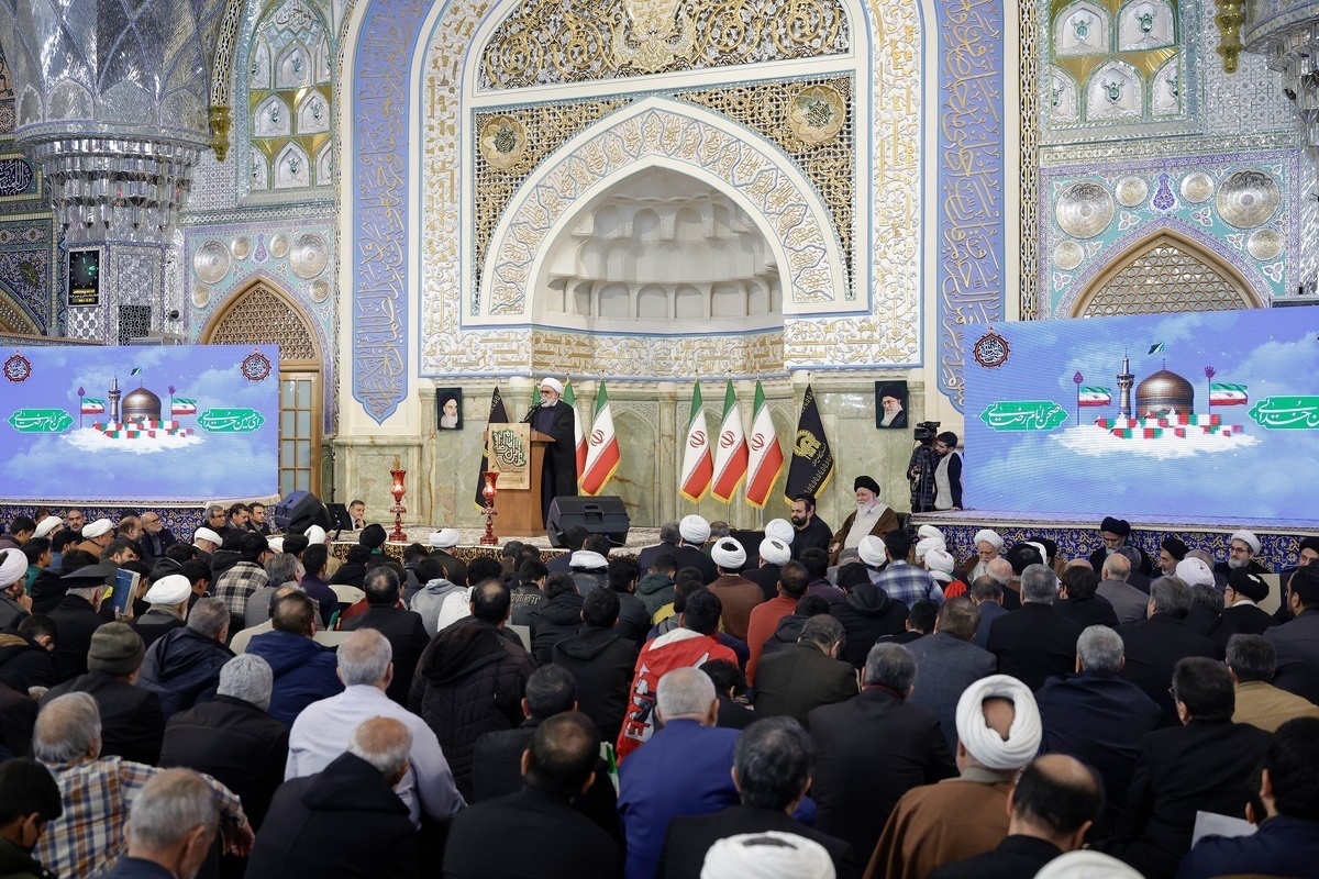 تفرقه افکنی آخرین حربه دشمن برای ضربه به کشور است/ لزوم توجه جدی مسئولان به انتظارات به حق مردم