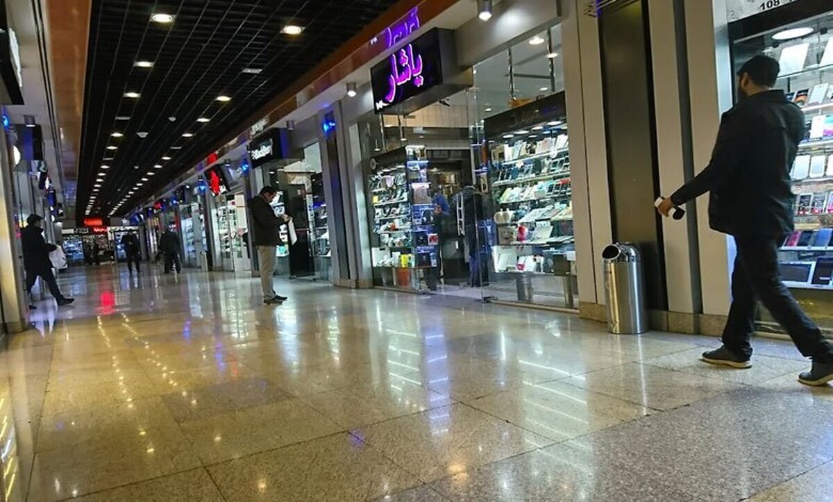 بازگشت فعالیت عادی در بازارهای تهران/افزایش مشتریان و شرایط آرام در خیابان‌های مرکزی شهر