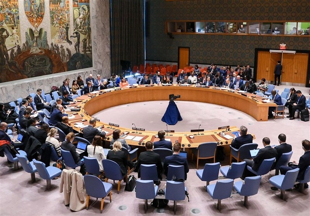 سیرک آمریکا در شورای امنیت/ روسیه: با این نمایش پوچ فقط وقت ما را گرفتید/ تحریم‌های آمریکا عامل اصلی مشکلات معیشتی مردم ایران