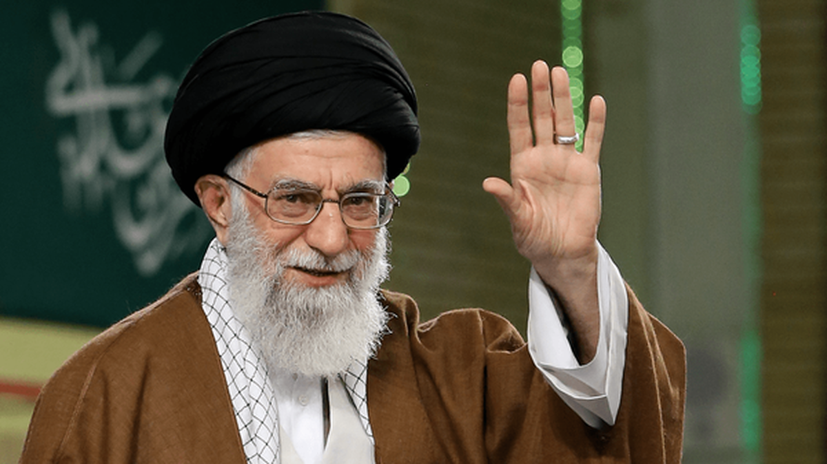 ابلاغ سلام فرمانده معظم کل قوا به جانبازان جنگ تروریستی اخیر