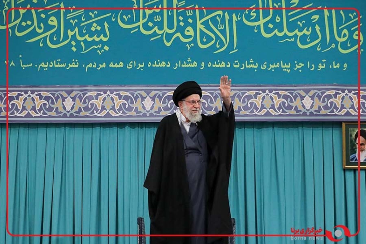 رهبرانقلاب: ملت ایران همانطور که کمر فتنه را شکست کمر فتنه گر را هم باید بشکنیم