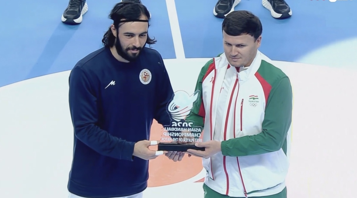 هندبال قهرمانی آسیا/ نوروزی‌نژاد بهترین بازیکن دیدار ایران - استرالیا شد