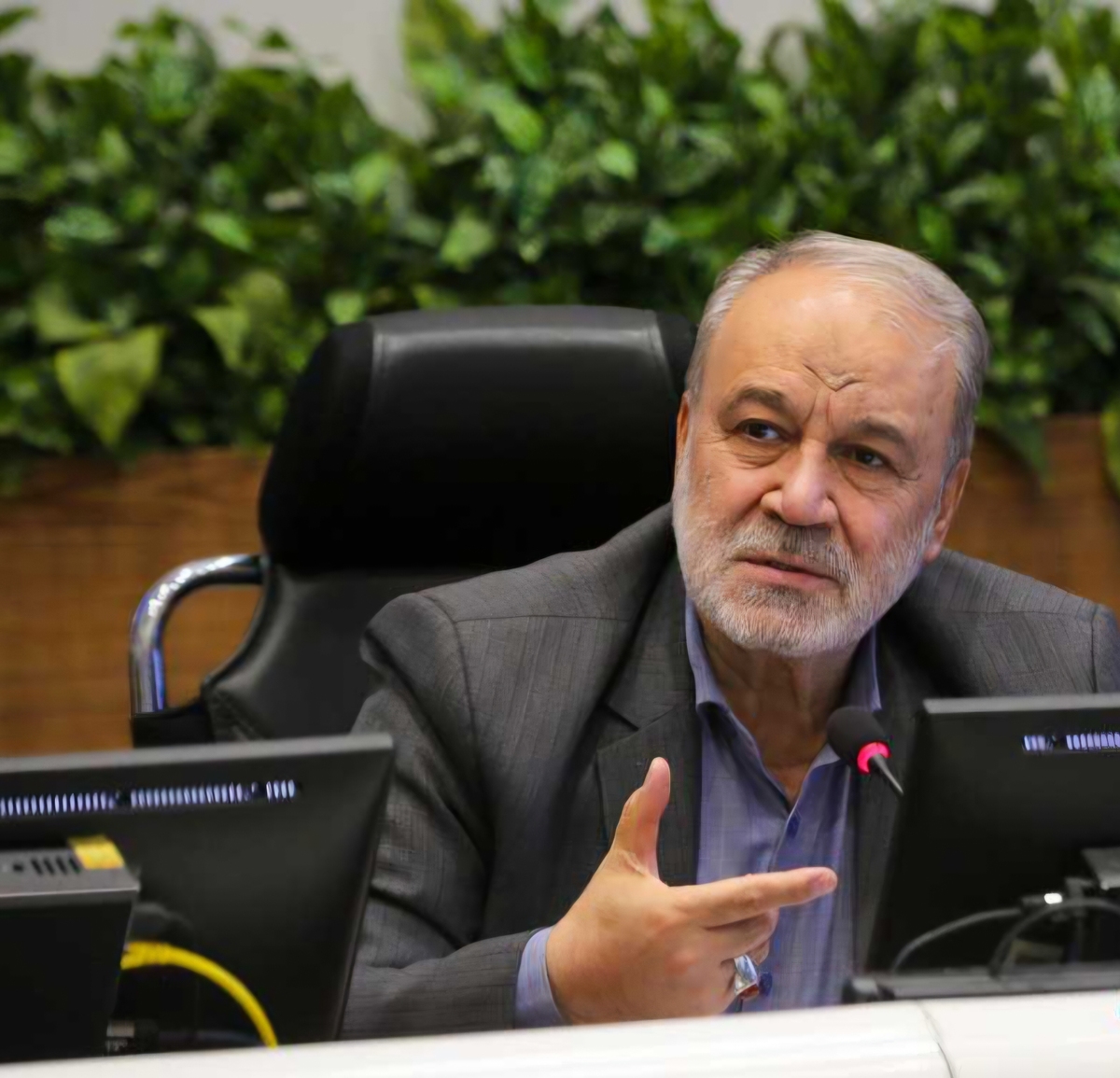 عضو شورای اسلامی شهر اصفهان: هزینه خسارات حوادث تروریستی از جیب مردم پرداخت نشود