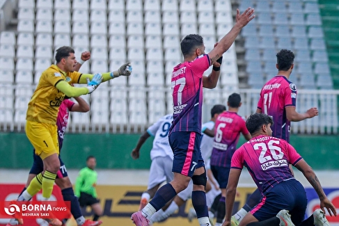 دیدار تیم های فوتبال آلومینیوم - گل‌گهر