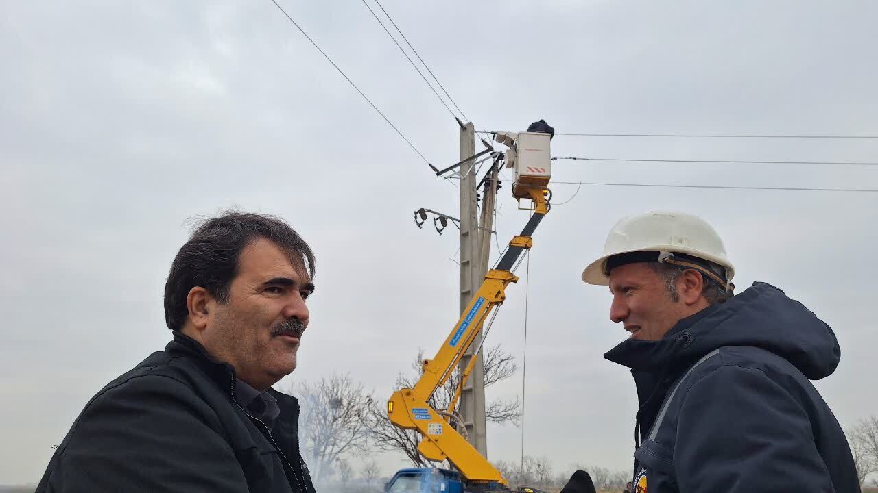 ۴ میلیارد تومان در اقدام جهادی اصلاح و تعمیرات فیدر ۲۰ کیلو ولت کوچار شهر البرز استان قزوین هزینه شد