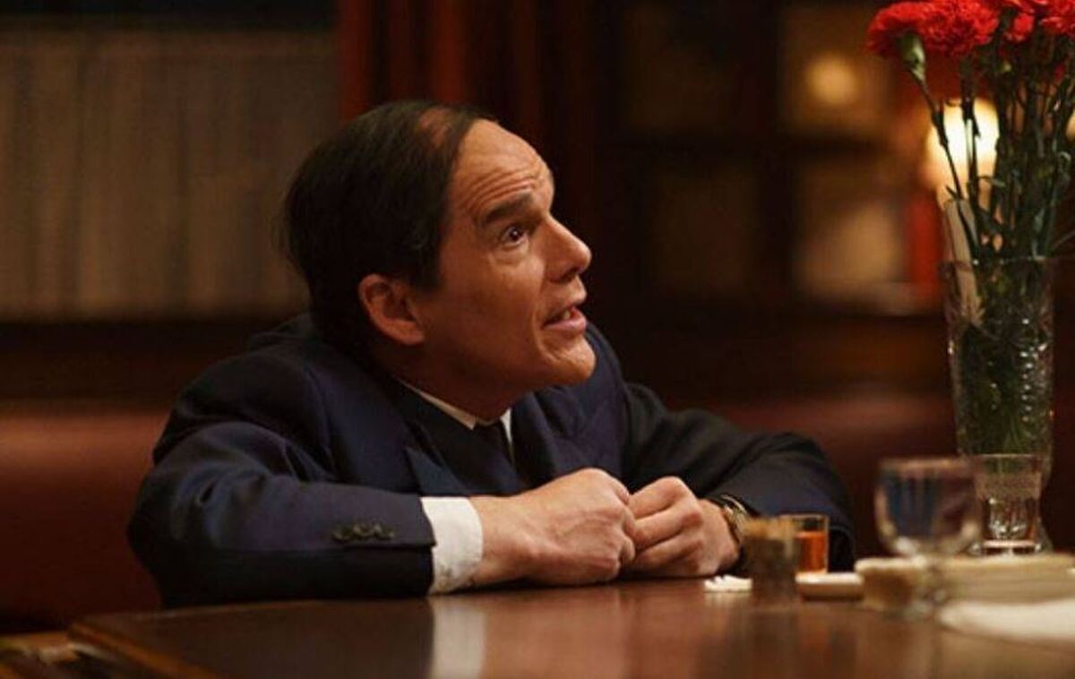 نقد فیلم «ماه آبی» (Blue Moon)؛ تابلویی از آسیب‌ها و درخشش بازی‌ها در دل زمان