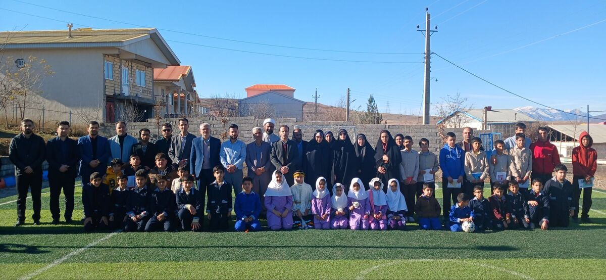 افتتاح دومین زمین چمن مصنوعی و بازدید از مدرسه شهید نواب صفوی میکال