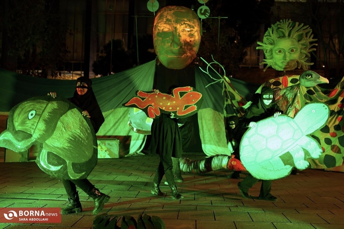 کاظمی: فضای خیابانی تئاتر فجر زمینه‌ساز نمایش‌های فوق‌العاده‌ای خواهد بود؛ میزبانی از گروه‌های خارجی کنسل شد