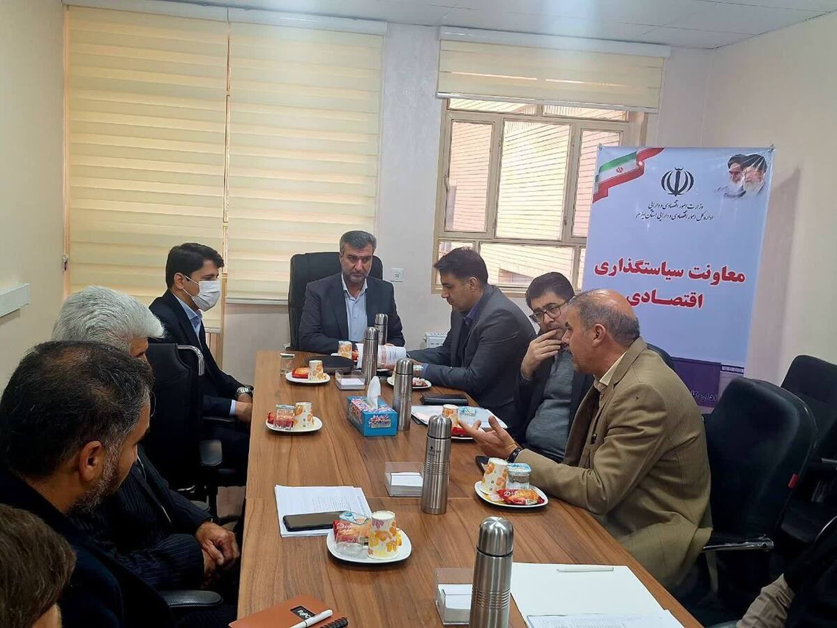 مرکز خدمات سرمایه‌گذاری ایلام باید به مرجع واحد پاسخ‌گویی به سرمایه‌گذاران تبدیل شود