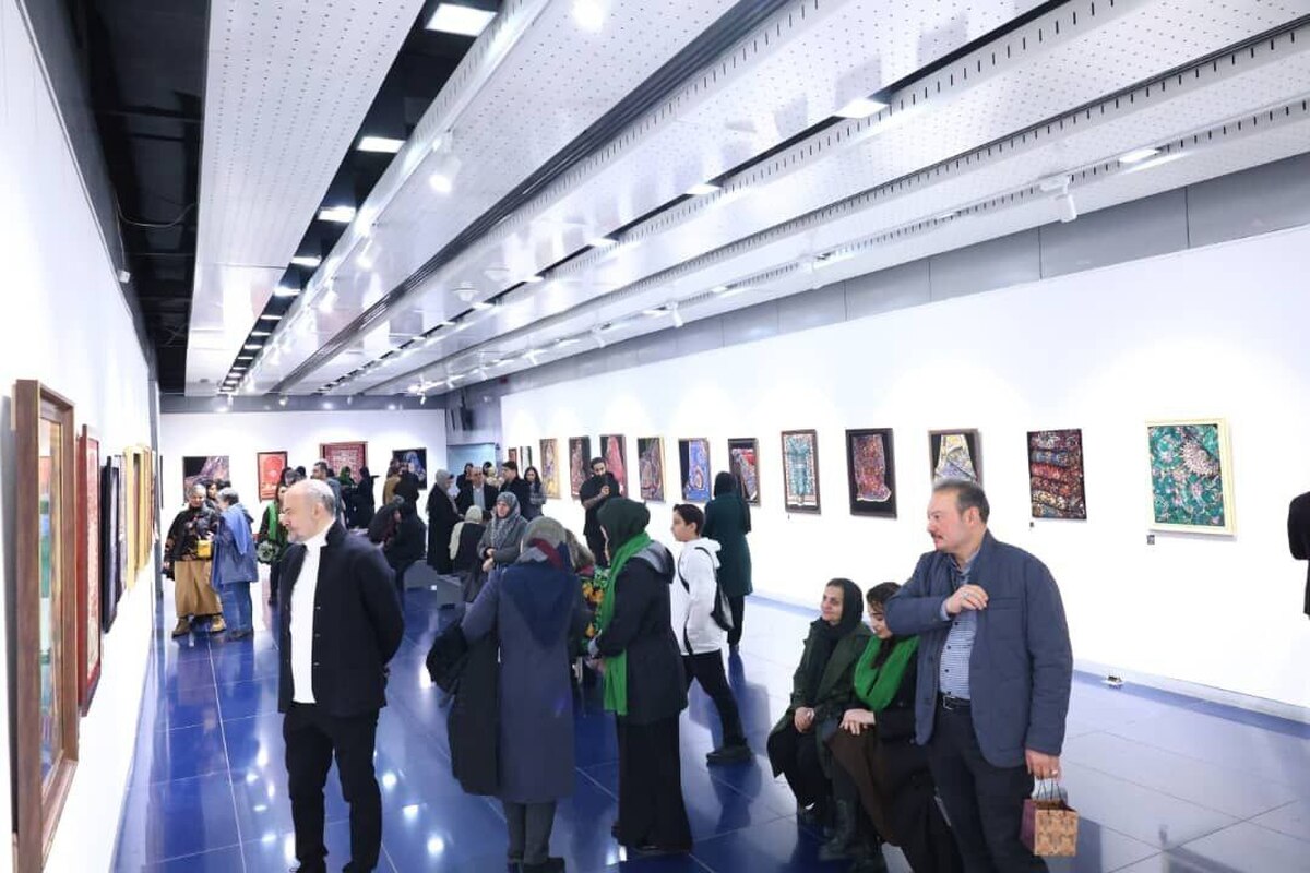 برگزاری نمایشگاه گروهی «هنر فرش بر بوم» در گالری پردیس ملت 