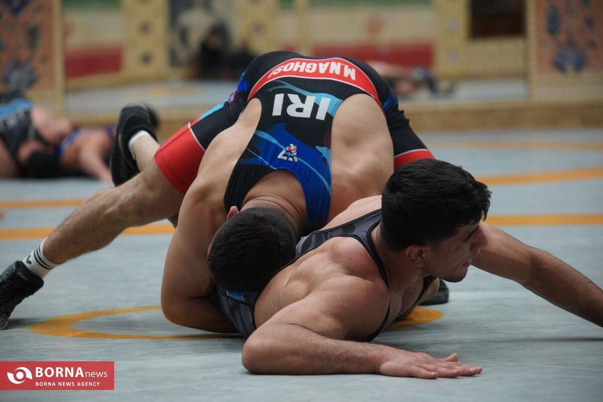 اهواز میزبان رقابت‌های کشتی فرنگی جوانان قهرمانی کشور شد