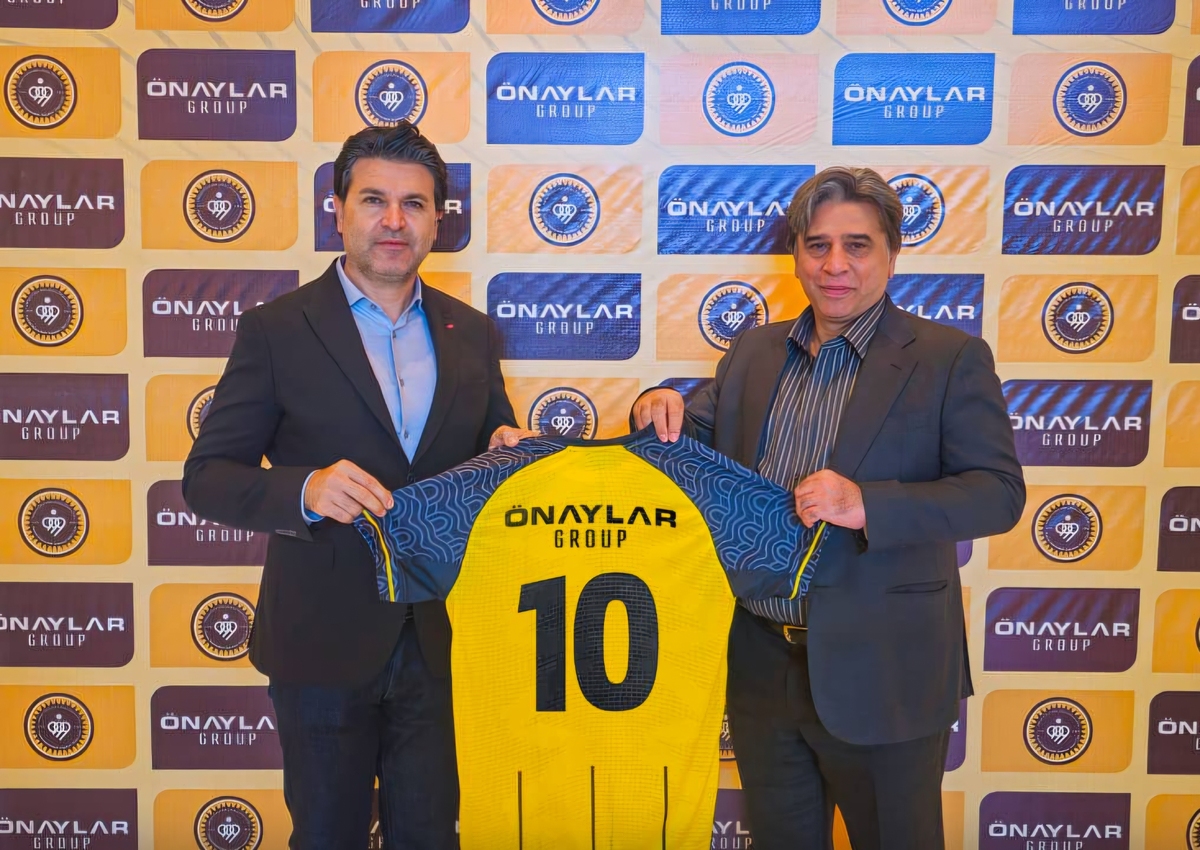 اونایلار، حامی رسمی سپاهان شد