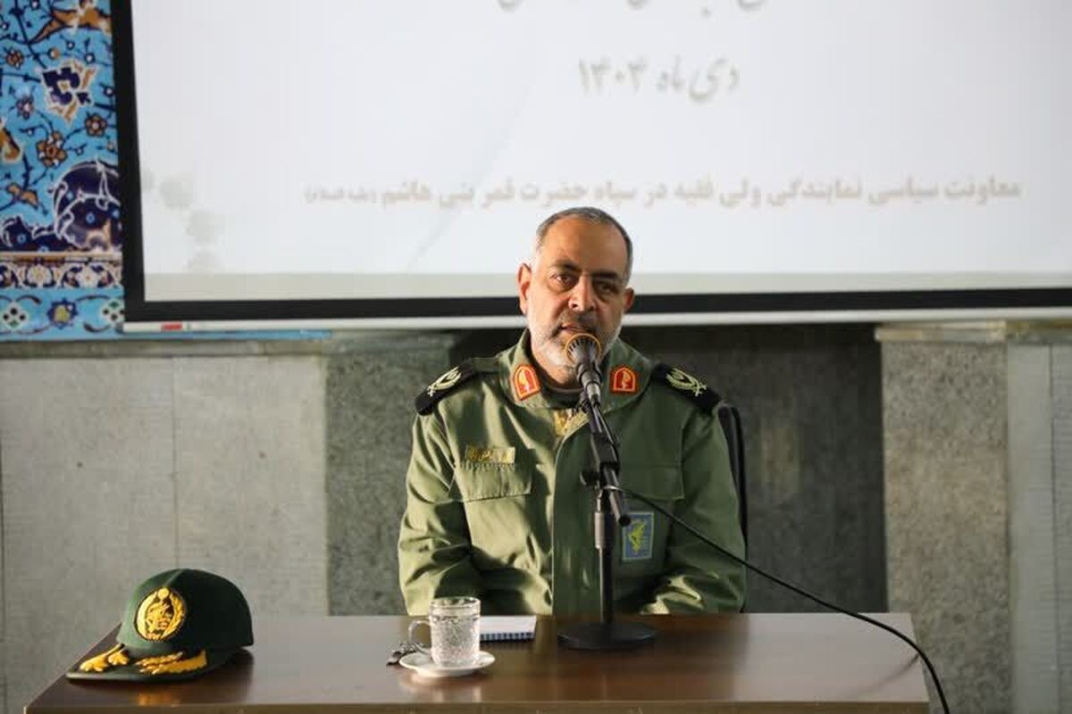 برنامه اصلی دشمنان همواره ایجاد شکاف بین ملت و نظام بوده است