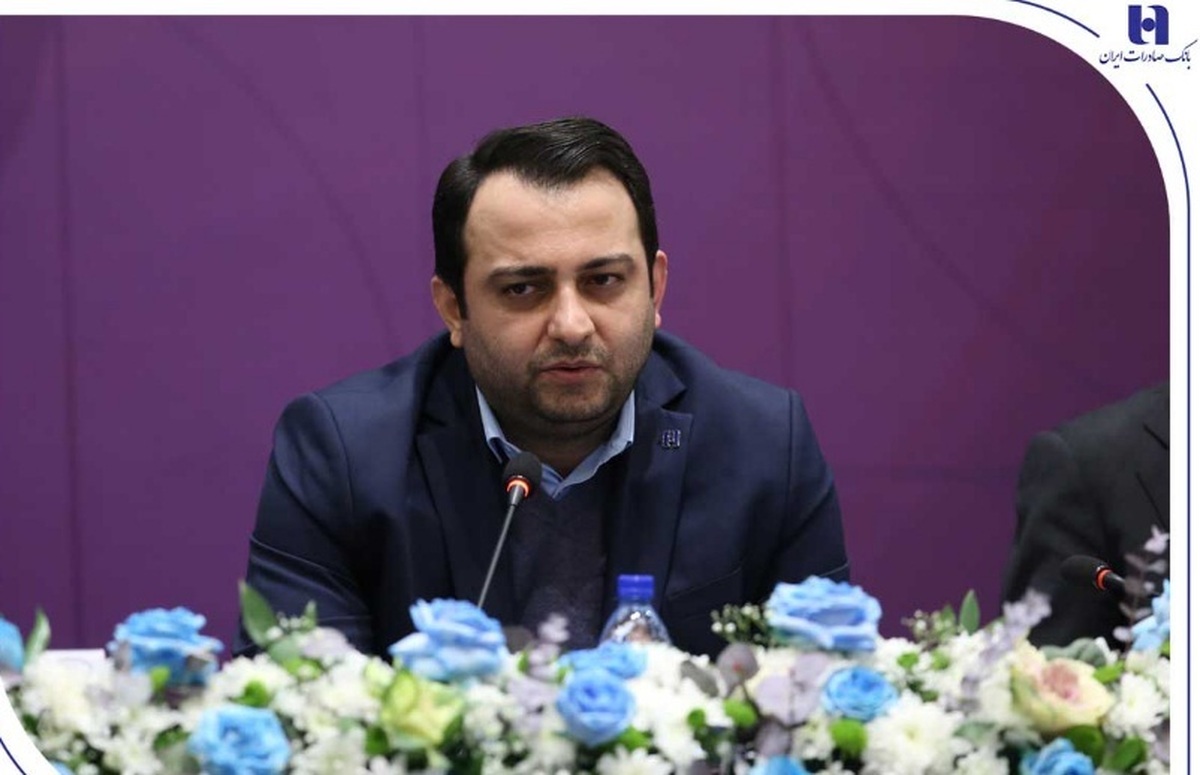 نخستین همایش هم‌اندیشی بانک صادرات ایران با فعالان صنعت پتروشیمی برگزار شد