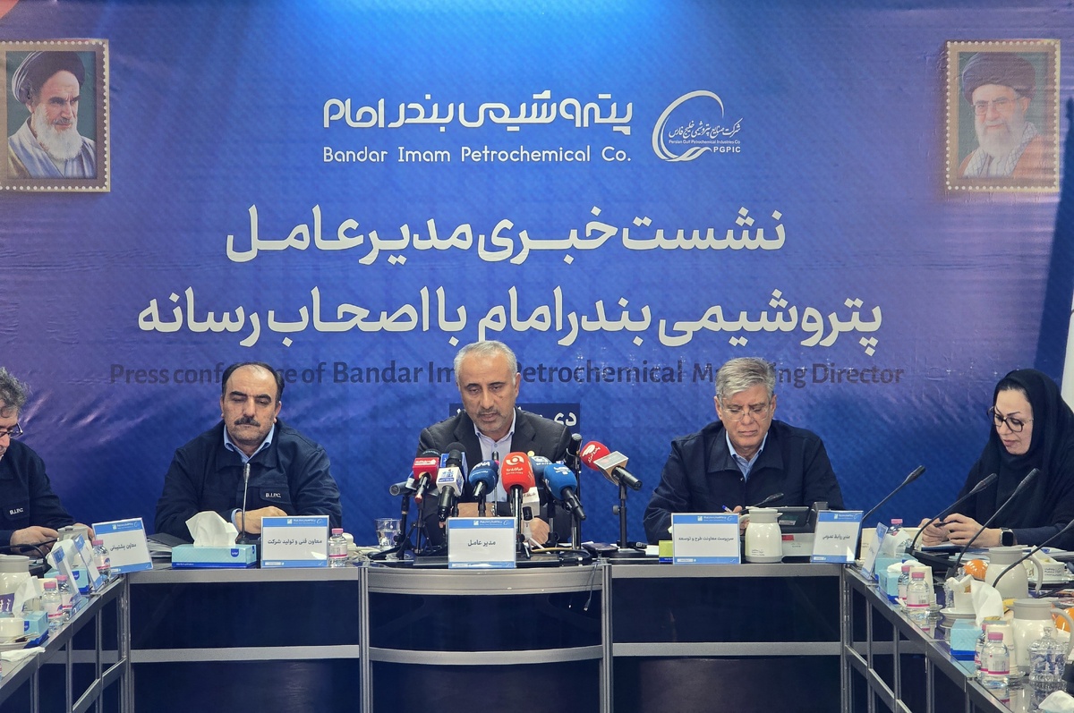 ناترازی خوراک و محدودیت‌های سرمایه‌گذاری در پتروشیمی‌ها، موتور پیشران اقتصاد کشور را تهدید می‌کند