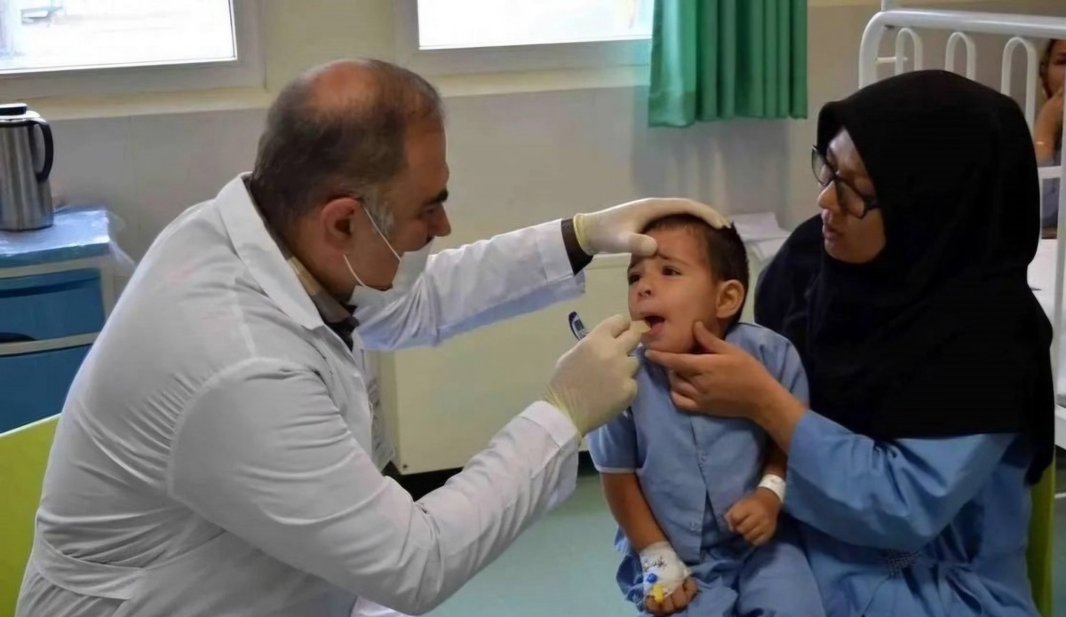 تکذیب توقف درمان رایگان کودکان زیر ۷ سال در بیمارستان‌ها