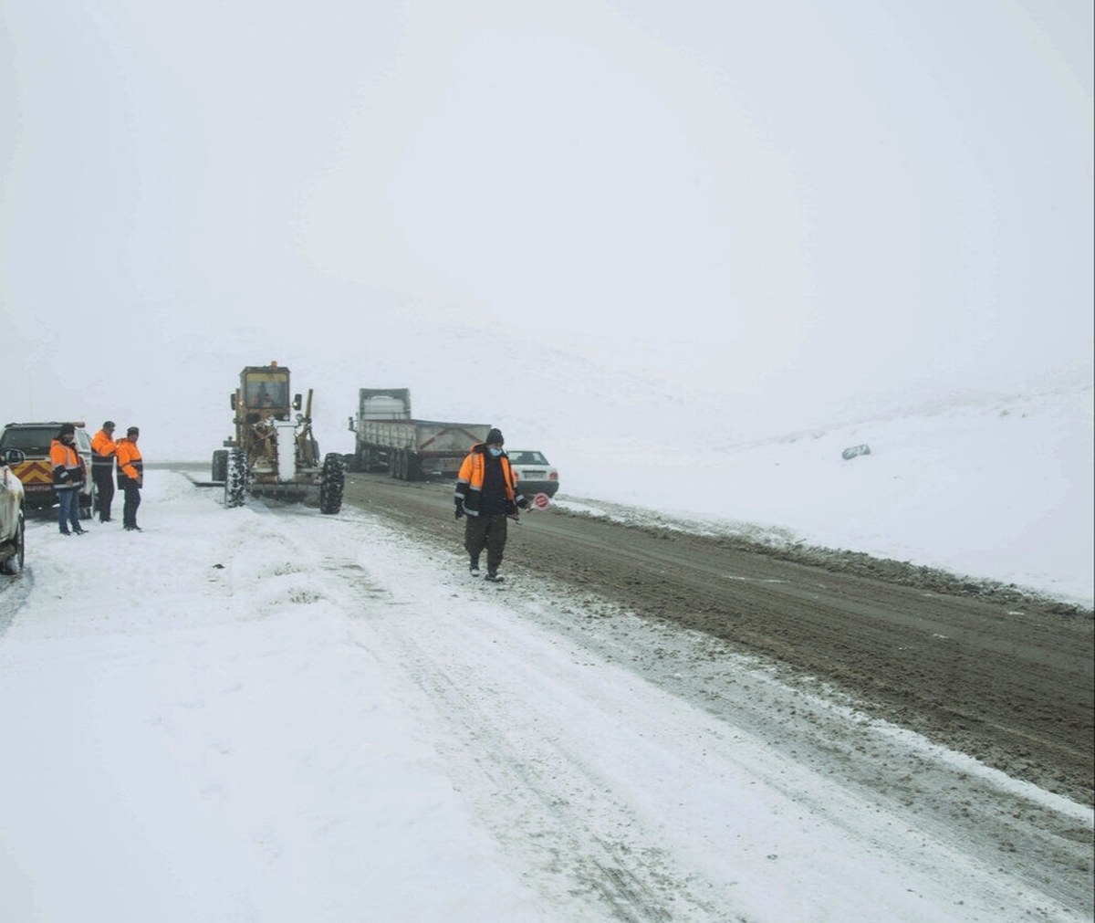 برف‌روبی ٢٣٧ هزار کیلومتر - باند از محورهای مواصلاتی کشور