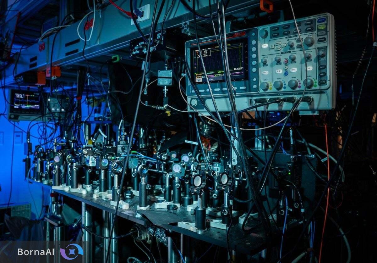 گام بزرگ به سوی رایانه‌های کوانتومی با مهار نور تک‌اتم‌ها