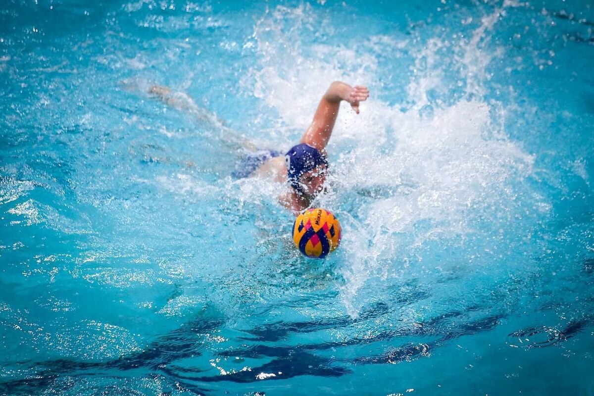 دانشگاه آزاد و پالایش نفت فینالیست‌ لیگ برتر واترپلو شدند