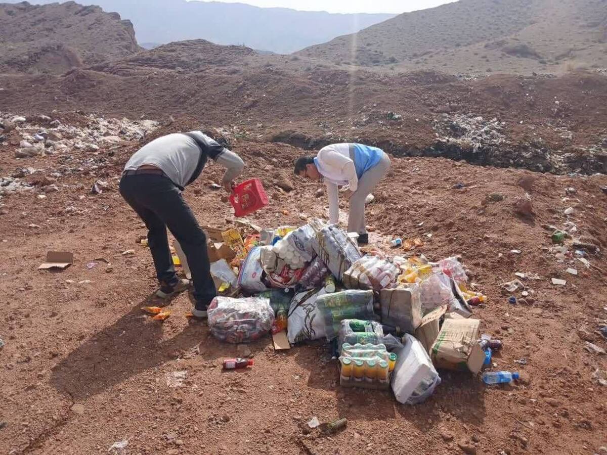 معدوم‌سازی بیش از ۲۰۰ کیلوگرم مواد غذایی فاسد و تاریخ گذشته در حاجی‌آباد