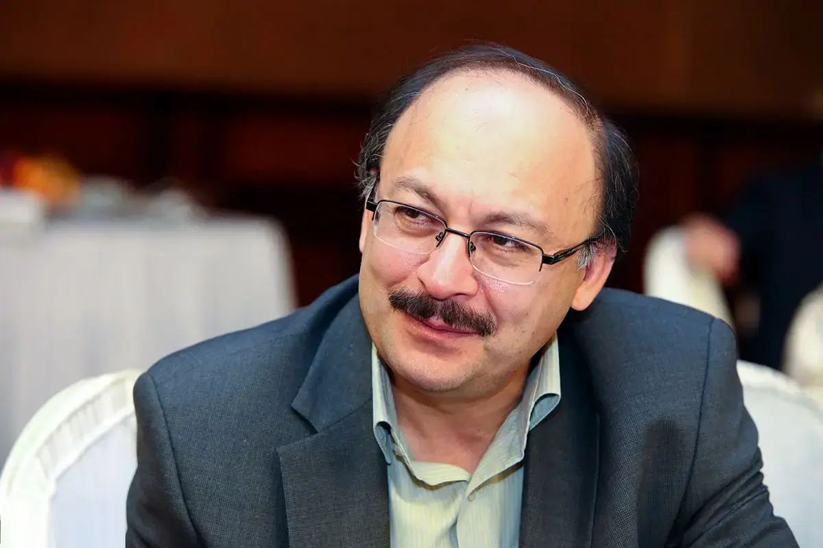 اگر با الیگارش‌ها برخورد نشود، کشور بر باد خواهد رفت