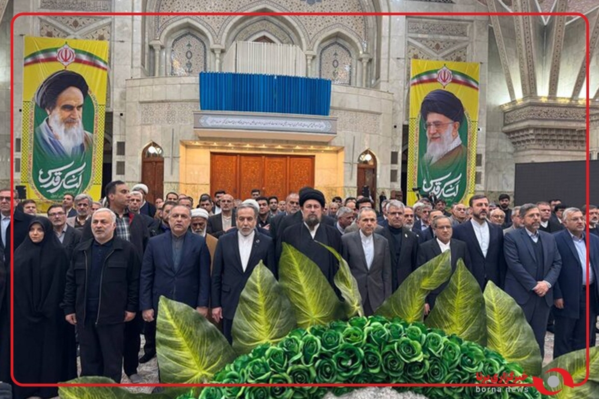 تجدید میثاق عراقچی و کارکنان وزارت امور خارجه با آرمان‌های امام و شهدا